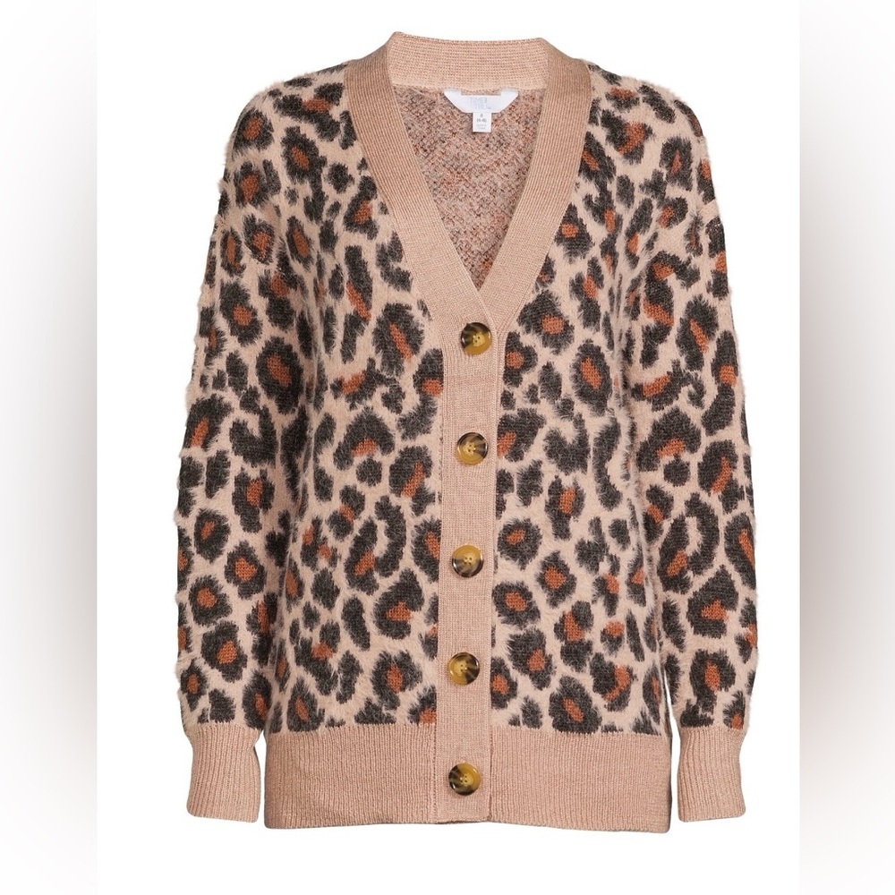 Women’s Time & Tru cardigan sweater button up leopard print Size Medium